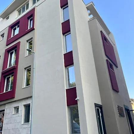 Floral Boutique Hotel 3*