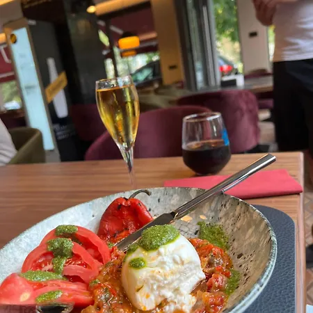 Floral Boutique Hotel